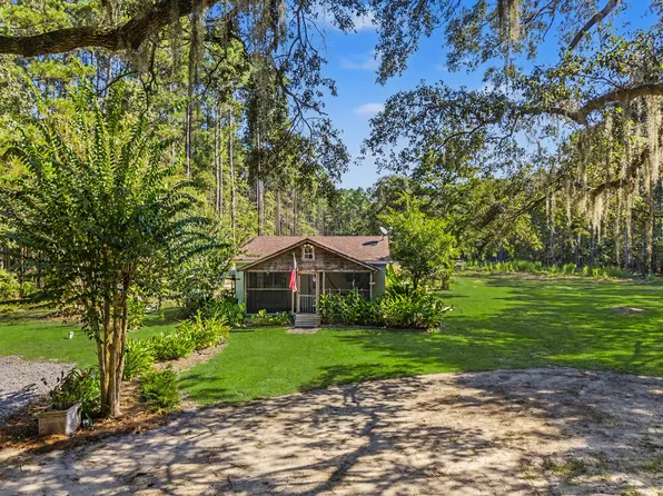 1036 Milcrest Dr, Awendaw, SC 29429