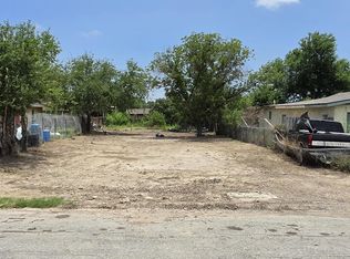 505 E Cortinas St #3, Del Rio, TX 78840