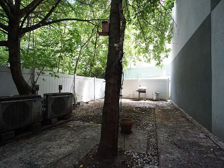 810 Saint Johns Pl #1F — Photo 11