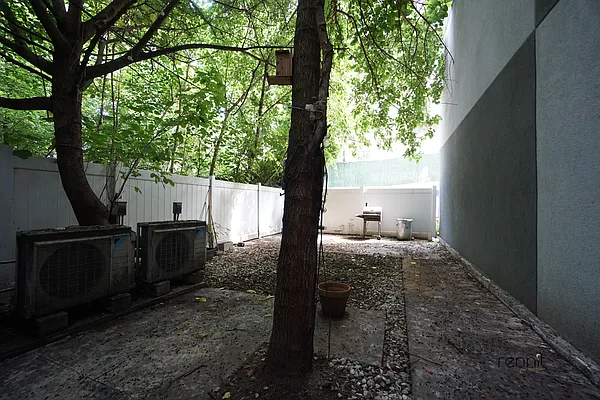 Rented by Rennit Inc. | media 19