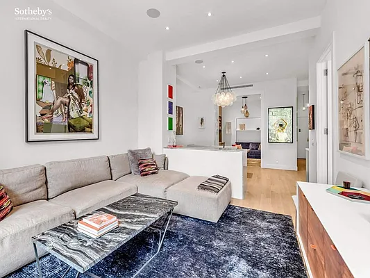 Sold by Sotheby's International Realty | media 1