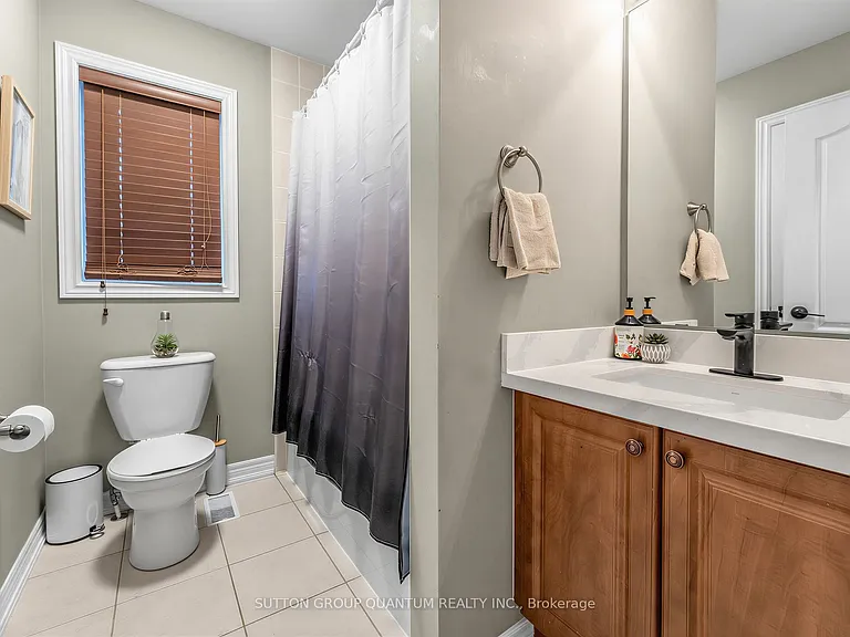 581 Grant Way #UPPER — Photo 25