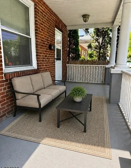14 Raymond St — Photo 8