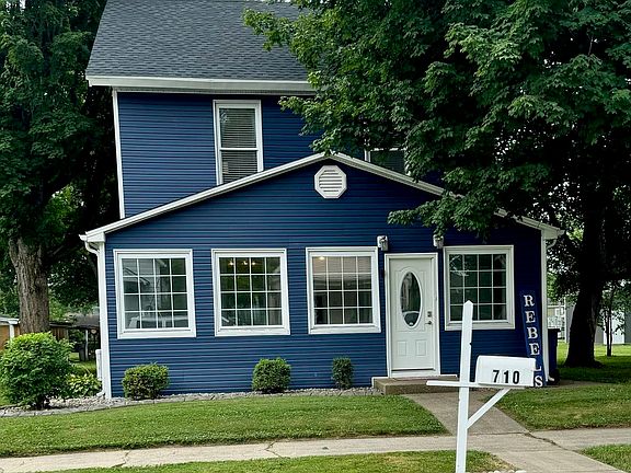 2nd image of 710 Elm St