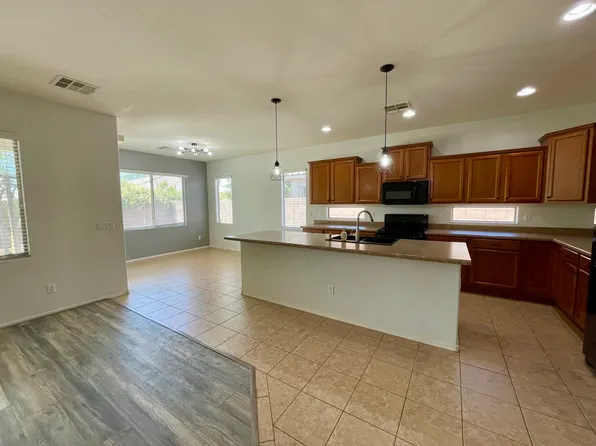 17027 W Hammond St, Goodyear, AZ 85338