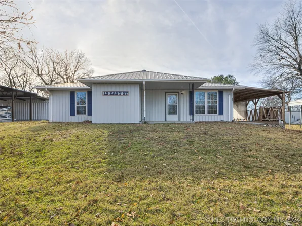 19 Easy St, Eufaula, OK 74432