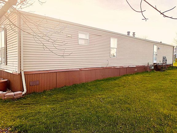 4th image of 948 Spring Ridge Dr