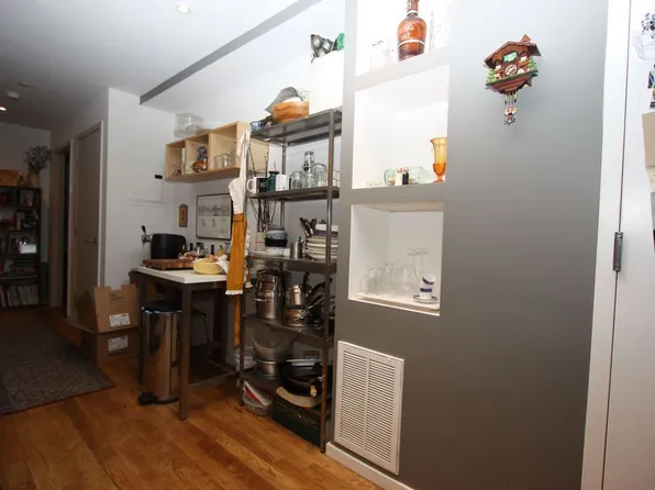 464 Greene Avenue image 6 of 11