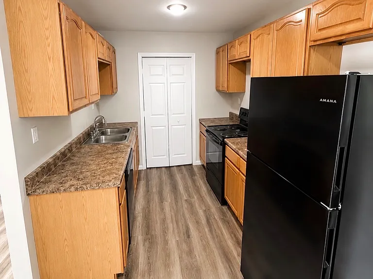 33 Weesner Ave #2 — Photo 3
