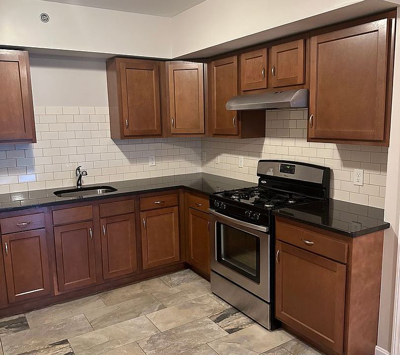 Stevens Street Apartments 144 Stevens St Lowell MA Zillow