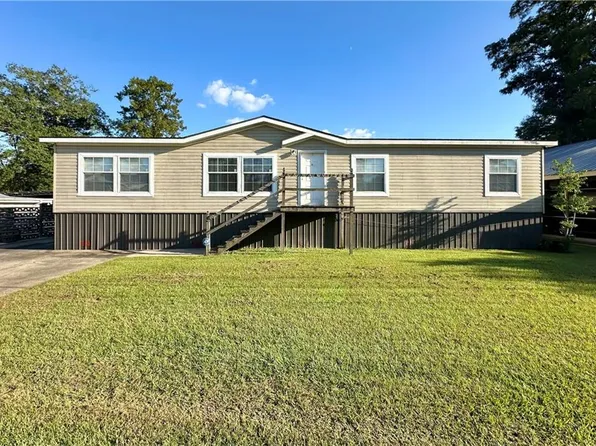 32000 Tetanne Dr, Springfield, LA 70462