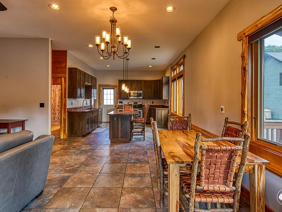 5th image of 8 Grist Mill Ln