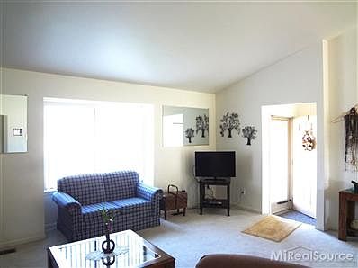 3rd image of 29160 E Rose St