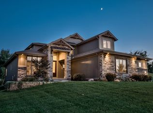 19009 Lafayette Ave, Elkhorn, NE 68022