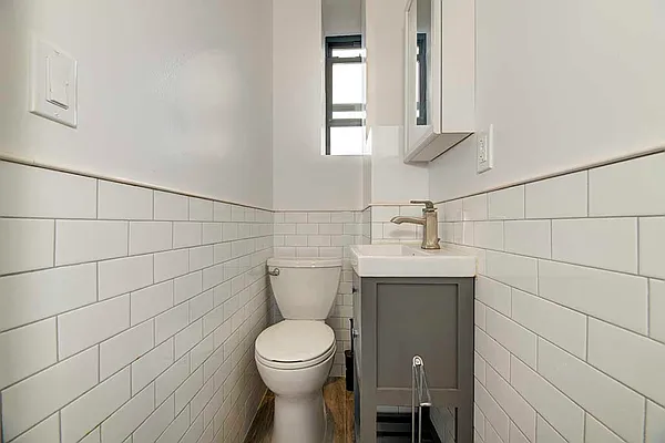 Rented by REAL New York | media 20