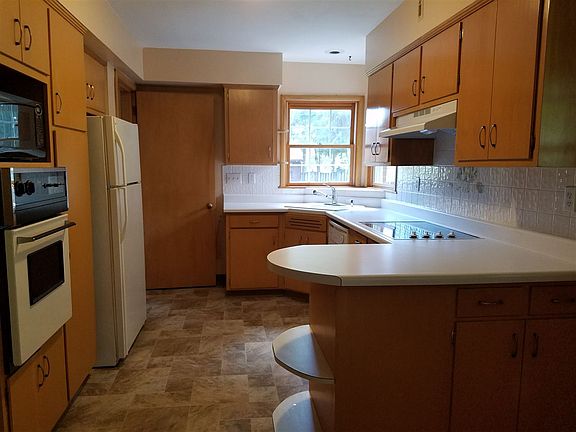 5th image of 1331 Widergren Dr
