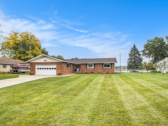 4th image of 4399 Waterview Dr