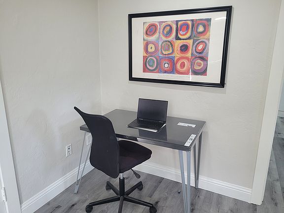 4th image of 498 S 7th St #11136941