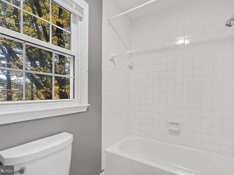 2621 John Milton Dr — Photo 25