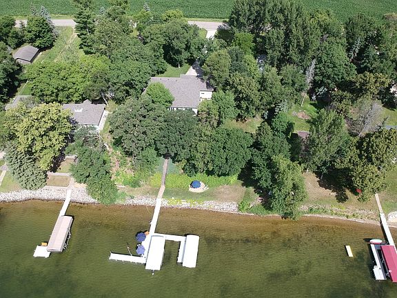 4th image of 33678 Wildwood Dr