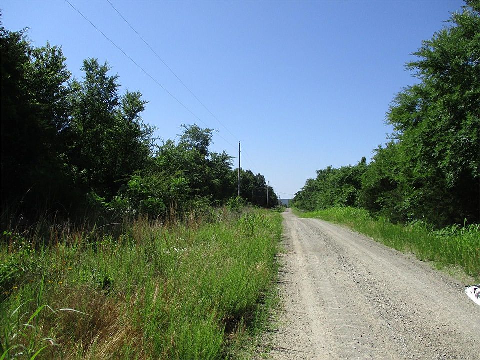 1st image of 26 Whispering Pines Ln