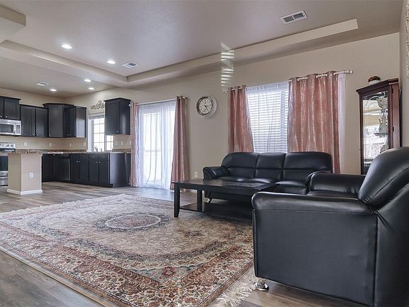 5th image of 4738 Walden Way