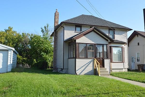 1st image of 256 Rockwell Ave