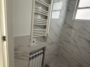 5612 64th St FLOOR 1, Maspeth, NY 11378