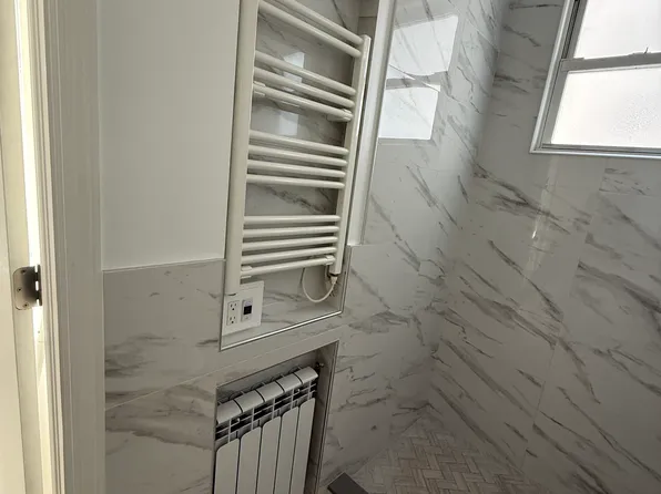 5612 64th St Floor 1, Maspeth, NY 11378