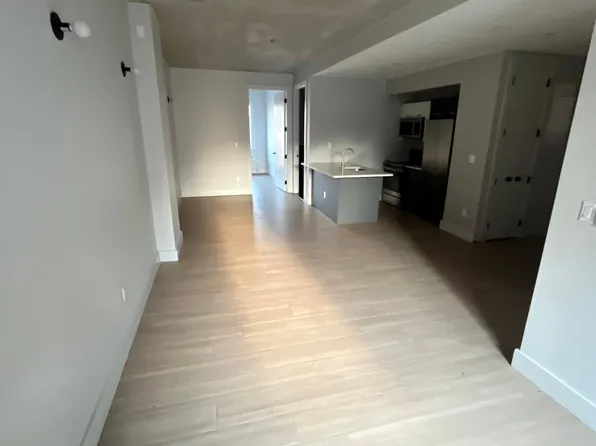 499 Concord Avenue image 2 of 9