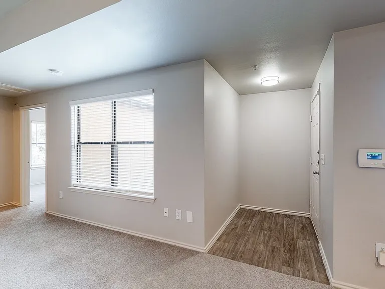 Sereno Park Apartments — Photo 82