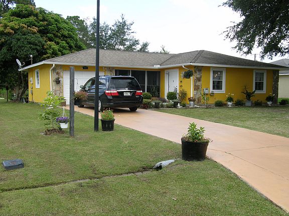 4th image of 767 SW Avens Street