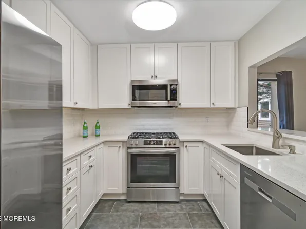 44 Marion St APT 9, Red Bank, NJ 07701