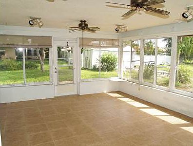 5th image of 219 Dove Ave