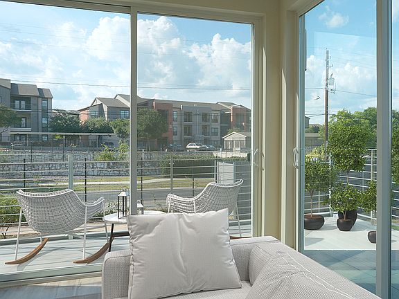 5th image of 604 N Bluff Dr Unit 132