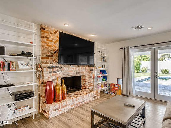 4th image of 4556 E Calle Ventura