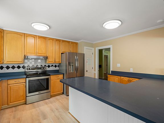 5th image of 103 Vermel Ct