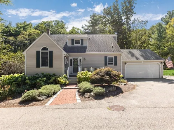 18 Cedarledge Vlg Unit 18, Cohasset, MA 02025