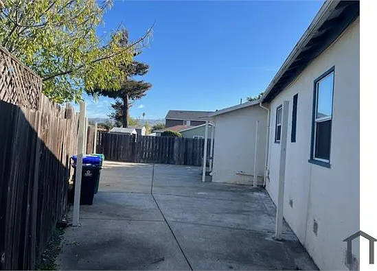 3319 Ohio Ave — Photo 28