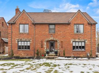 175 Greenaway Rd, Amherst, NY 14226