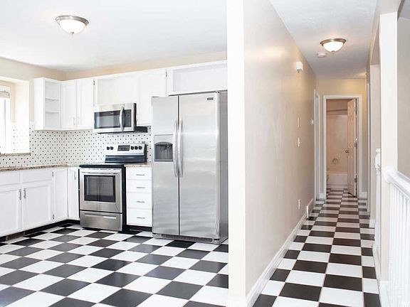 5th image of 8008 S Palladium Dr