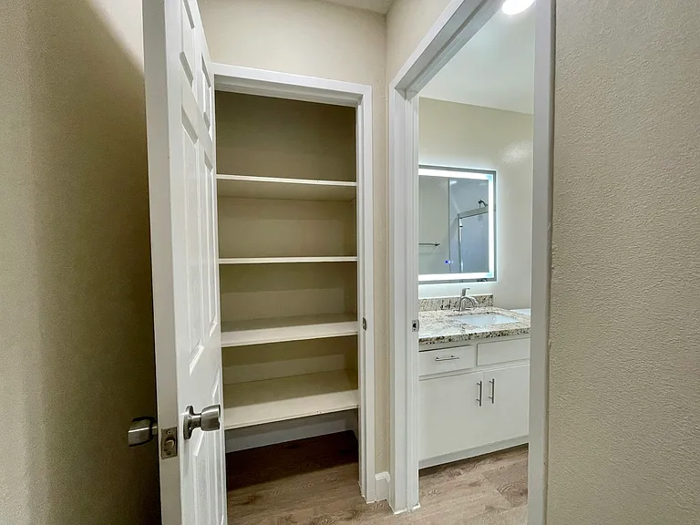786 Elm St #11 — Photo 6
