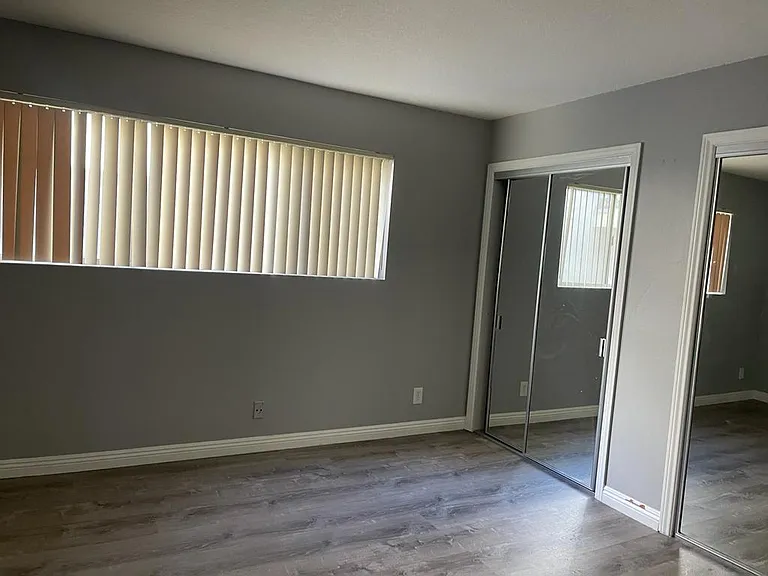 4646 Natick Ave #14 — Photo 4