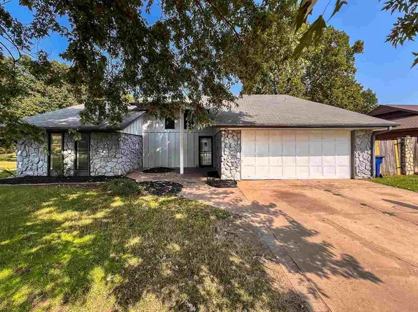 1713 S Mansfield Dr, Stillwater, OK 74074