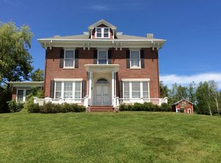 84 East Main St, Searsport, ME 04974