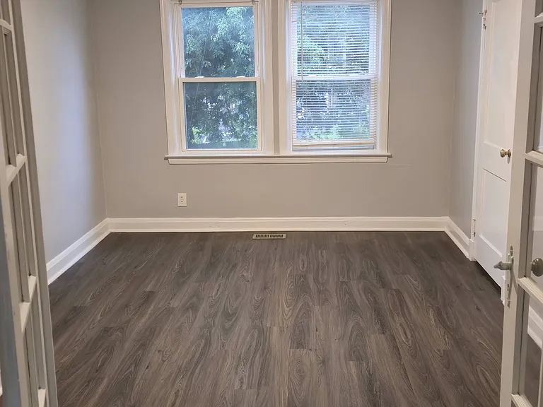 3514 Pelham Ave — Photo 6