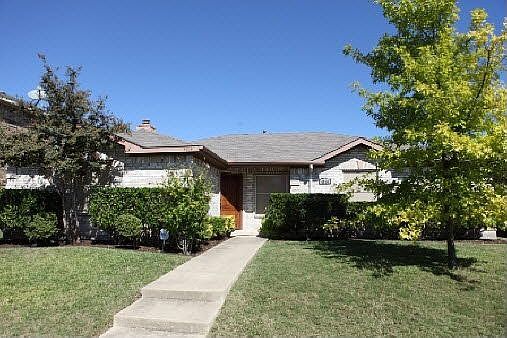 1st image of 4014 Evinrude Dr