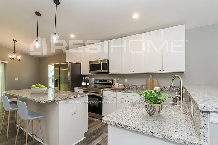 3 bed, 2.0 bath, 1440 sqft, $1,920 — Photo 4