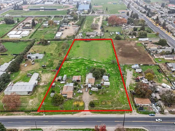 794 S Airport Way, Manteca, CA 95337