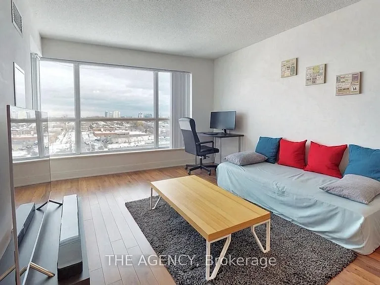 135 Village Green Sq #1015 — Photo 20